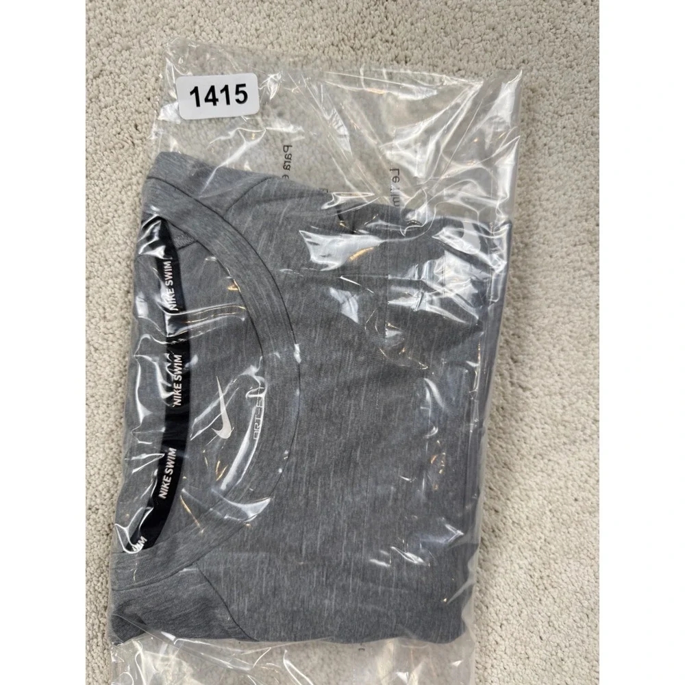 NIKE SWIM DRI FIT UPF40+ Men's Size Medium Shirt Gray Short Sleeve Outdoor #1415